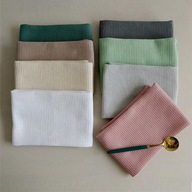 Zestaw 4 wafli ręcznikowych o wymiarach 45x65cm wykonanych z silnie chłonnej bawełny w 8 kolorach - Wianko - 5
