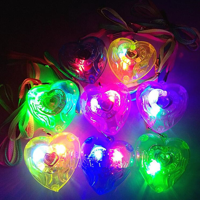 Naszyjnik z migającym sercem LED dla dzieci - 30 szt. - dekoracja na przyjęcie ślubne urodziny prezent nagroda - Wianko - 20