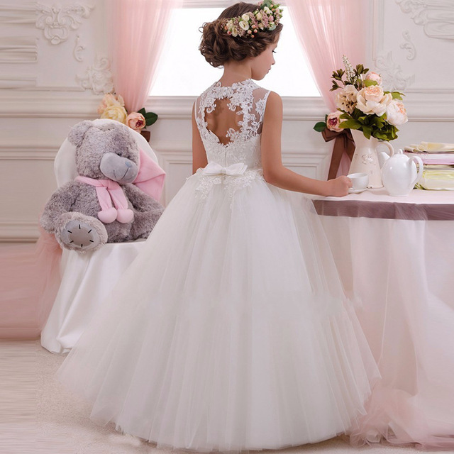 Druhna sukienka dla dziewczynki biała z wycięciem na plecach, idealna dla małych księżniczek, rozmiar 10-12 lat - Wianko - 3