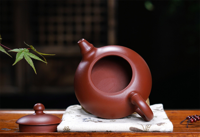 Czajniczek z purpurowej gliny typu Yixing ręcznie robiony, surowy, zestaw z herbatą Dahongpao, w kształcie półksiężyca, z bambusowym uchwytem - Wianko - 11