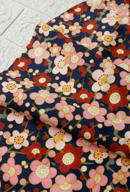 Japońska tkanina bawełniana 100% z motywem kwiatu wiśni, królika i kota - idealna do szycia odzieży i dodatków do wnętrz - Wianko - 7