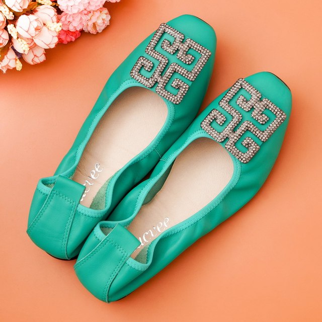 Płaskie buty damskie Slip-On na wiosnę i lato wykonane z prawdziwej skóry, z kwadratowym noskiem i ozdobnymi koralikami (Drop-shipping) - Wianko - 19