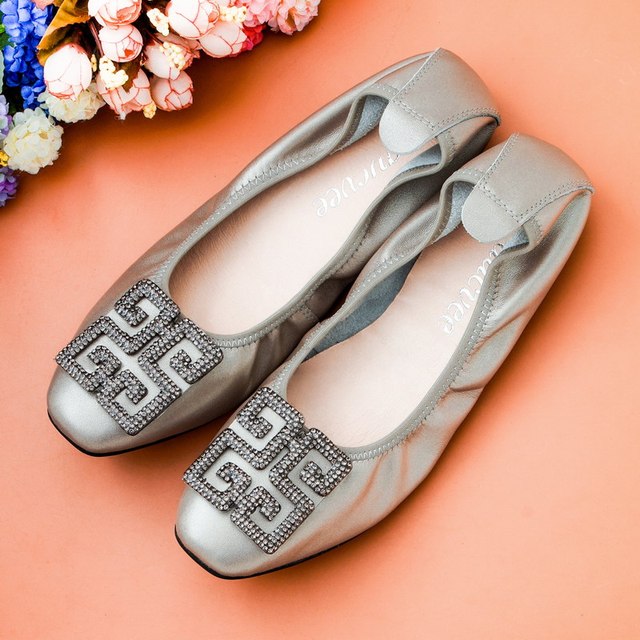 Płaskie buty damskie Slip-On na wiosnę i lato wykonane z prawdziwej skóry, z kwadratowym noskiem i ozdobnymi koralikami (Drop-shipping) - Wianko - 26