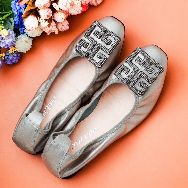Płaskie buty damskie Slip-On na wiosnę i lato wykonane z prawdziwej skóry, z kwadratowym noskiem i ozdobnymi koralikami (Drop-shipping) - Wianko - 12