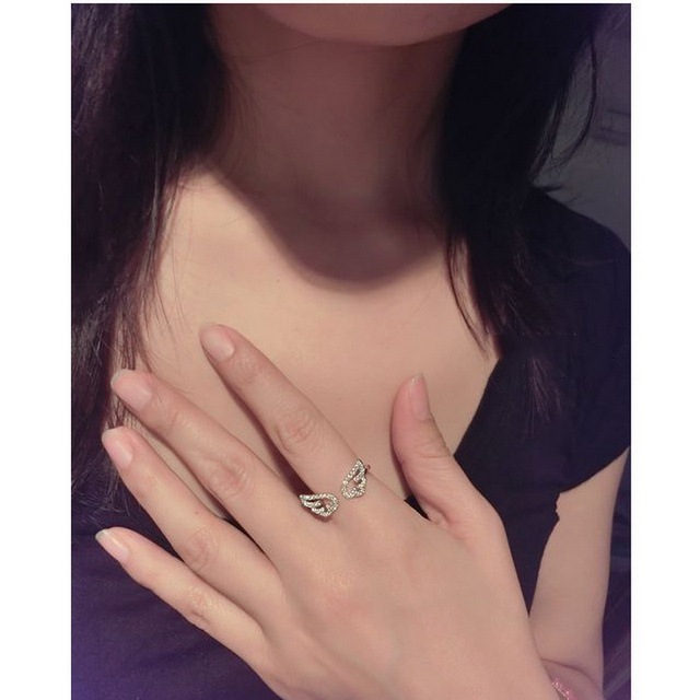 Pierścień regulowany z rhinestone w koreańskim stylu z motywem aniołowych skrzydeł - srebrny kolor, idealny prezent na urodziny dla kobiet - Wianko - 148