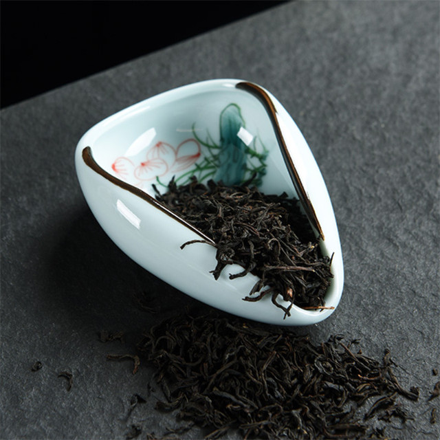 Ręcznie malowany ceramiczny uchwyt na herbatę lotos w stylu Jingdezhen - Wianko - 4