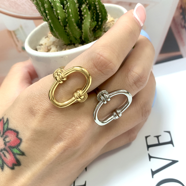 Nowy pierścionek ze stali nierdzewnej w złotym kolorze, wysokiej jakości, owalny i wydrążony, dla kobiet, w modnym stylu, idealny na prezent - Wianko - 6
