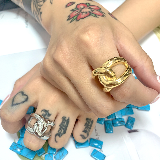 Nowy pierścionek ze stali nierdzewnej w złotym kolorze, wysokiej jakości, owalny i wydrążony, dla kobiet, w modnym stylu, idealny na prezent - Wianko - 47