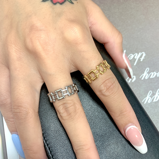 Nowy pierścionek ze stali nierdzewnej w złotym kolorze, wysokiej jakości, owalny i wydrążony, dla kobiet, w modnym stylu, idealny na prezent - Wianko - 21