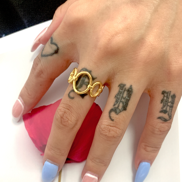 Nowy pierścionek ze stali nierdzewnej w złotym kolorze, wysokiej jakości, owalny i wydrążony, dla kobiet, w modnym stylu, idealny na prezent - Wianko - 34
