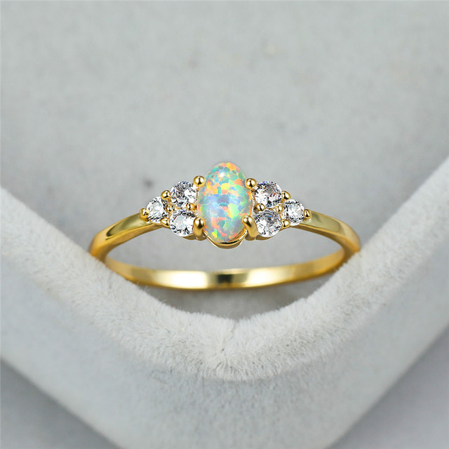 Złoty pierścień ślubny Dainty z białym opalowym kamieniem i kryształem - Wianko - 3