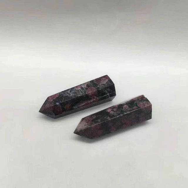 Kamienie naturalne granat różdżka kwarc kryształ Reiki - dekoracyjne klejnoty do domu - Wianko - 1