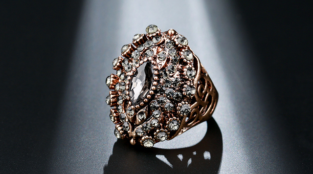 Pierścień biżuteryjny żabka złotego koloru z zieloną emalią i kryształem, szeroki i modny, idealny na przyjęcia. Nowość 2019 - Wianko - 17
