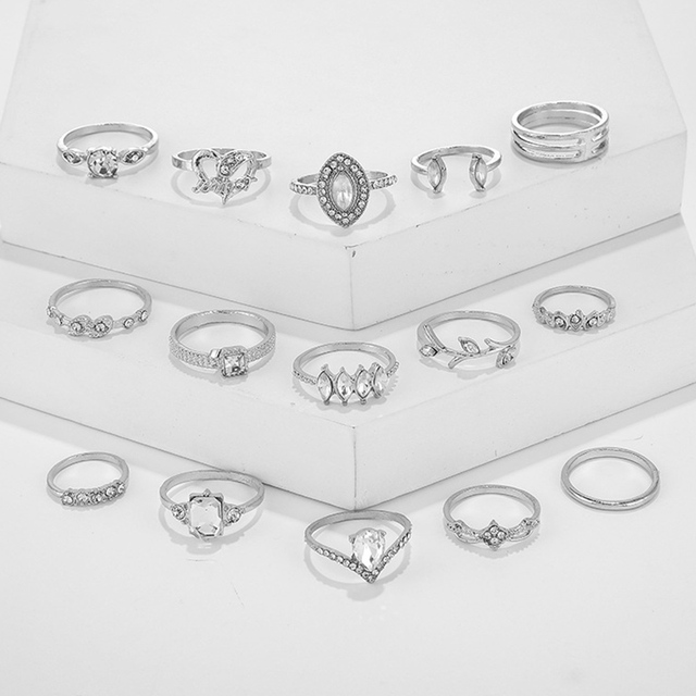 Zestaw 15 sztuk pierścieni z jasnym kryształem w kształcie serca dla kobiet - Wianko - 4