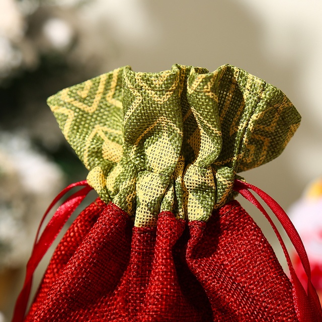 Duża torba prezentowa lnianym sznurkiem, świąteczny wzór Świętego Mikołaja, złote i srebrne - Wianko - 8