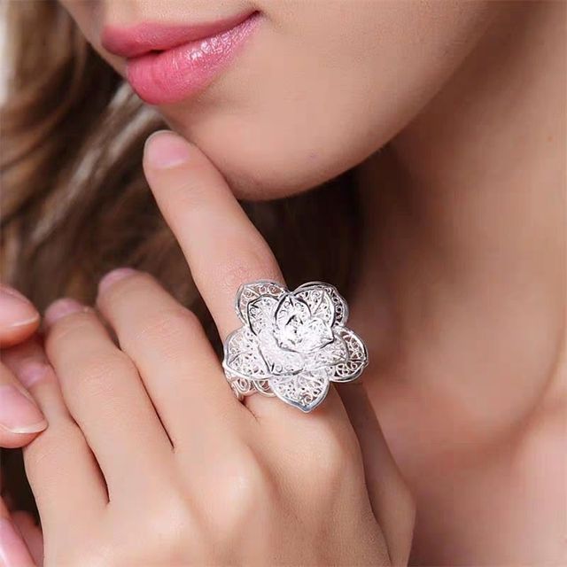 Kolczyki naszyjnik pierścionki - zestaw biżuterii damskiej ze srebra próby 925 z delikatnym wzorem kwiatowym - prezent na imprezę weselną lub świąteczny - Wianko - 11