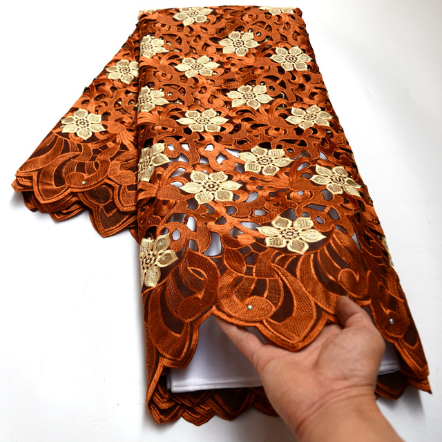Szwajcarska koronka bawełniana z Nigerii - suche tkaniny na suknię ślubną 2020 - Wianko - 21