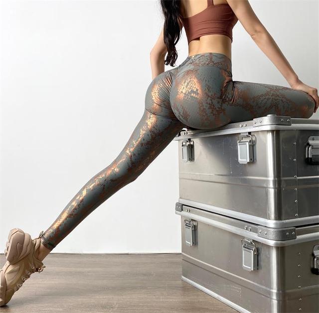 Kobiece spodnie do jogi z wysokim stanem, elastyczne legginsy sportowe w stylu sexy push up z nadrukiem węża, idealne do biegania i treningu - Wianko - 9