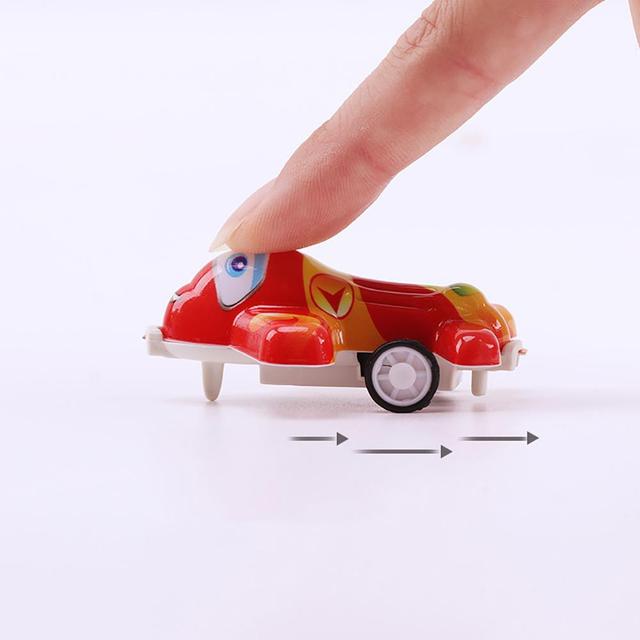 Mini modele samolotów dla dzieci na urodziny (5 sztuk) - zabawki na wypełnienie pinaty i bawiące się dzieci - Wianko - 2
