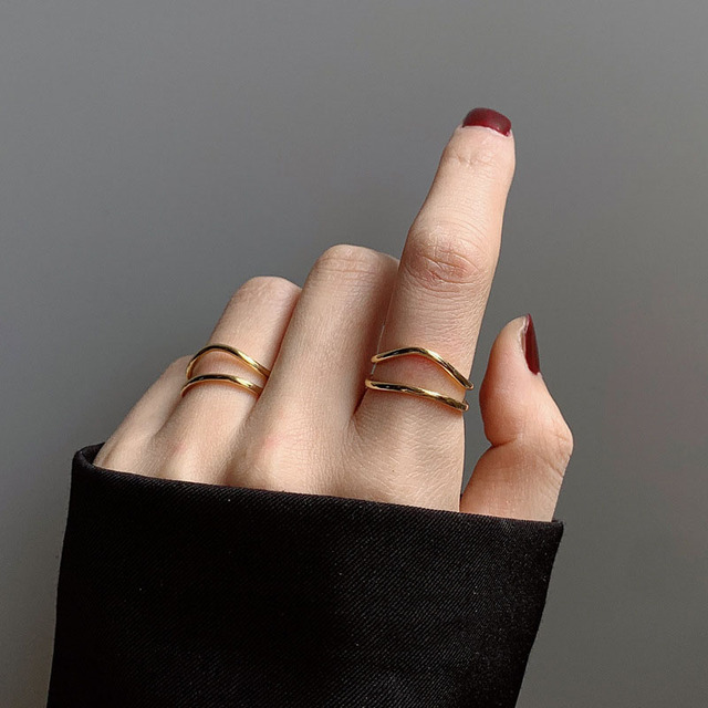 Podwójny pierścionek damski z regulacją, linie w złotym kolorze, wykonany z 925 srebra - Evimi - Wianko - 2