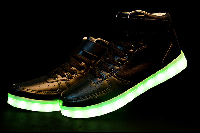Buty męskie LED, złoto/srebro, wysokiej jakości, na jesień/zimę, casual - Wianko - 23