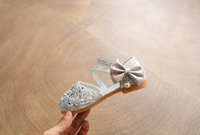 Sandały wysokie obcasy dla dziewczynek - nowoczesny model 2020, perłowe cekiny, skórzane, dziecięce buty ślubne, rozmiar 21-35 - Wianko - 5