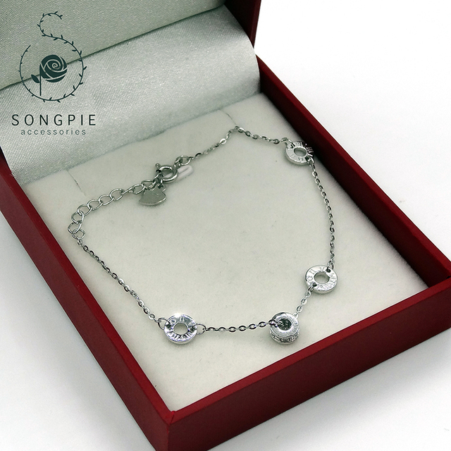 Bransoletka łańcuszkowa ze srebra próby 925 z kształtną dekoracją serca - biżuteria zaręczynowa i prezent na Walentynki - Wianko - 1