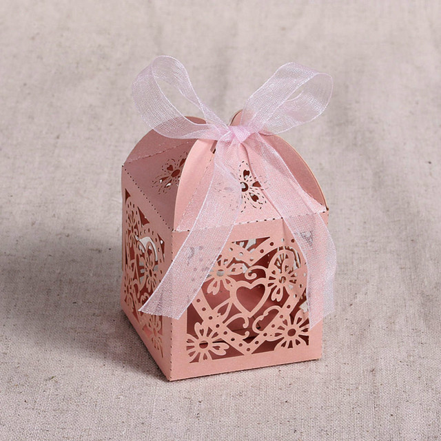 10 sztuk serce miłość laserowo wycinane Hollow pudełka na prezenty cukierki z wstążką Baby Shower weselne - Wianko - 8