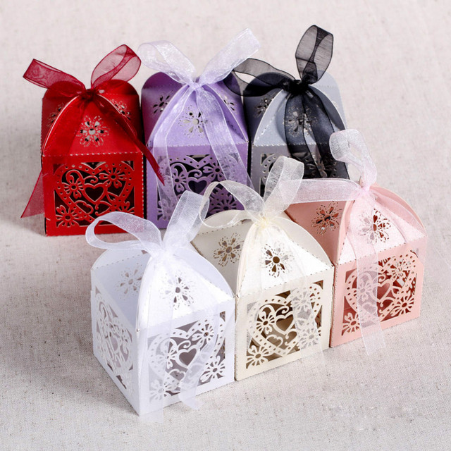 10 sztuk serce miłość laserowo wycinane Hollow pudełka na prezenty cukierki z wstążką Baby Shower weselne - Wianko - 4