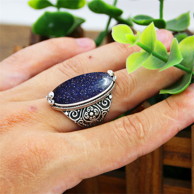 Nieregularny ciemnoniebieski kamień w kształcie oka - pierścień z ciemnoniebieskimi cekinami - modna biżuteria dla kobiet - Wianko - 22