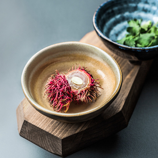 Kreatywne ceramiczne małe talerze w stylu japońskim w kształcie kwiatu - Wianko - 6