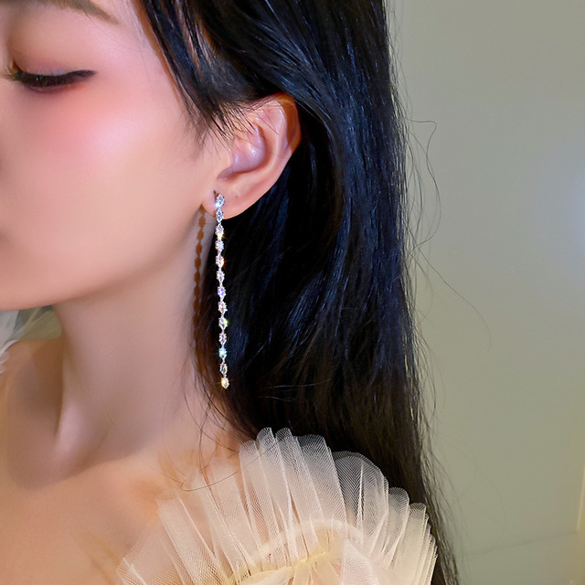 Kolczyki wiszące świecące kryształowe 2021 z nowej kolekcji, w stylu koreańskiego słodkiego geometrycznego trendu, długie kolczyki dla kobiet - Wianko - 8