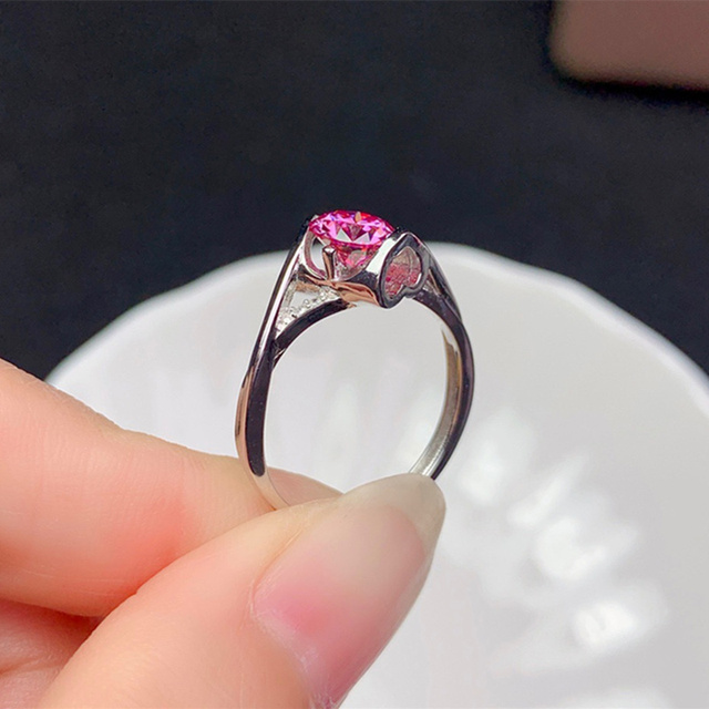 Różowy pierścień z Moissanite 1CT, 6.5MM, VVS, z prawdziwym srebrem 925, biżuteria dla kobiet - Wianko - 2