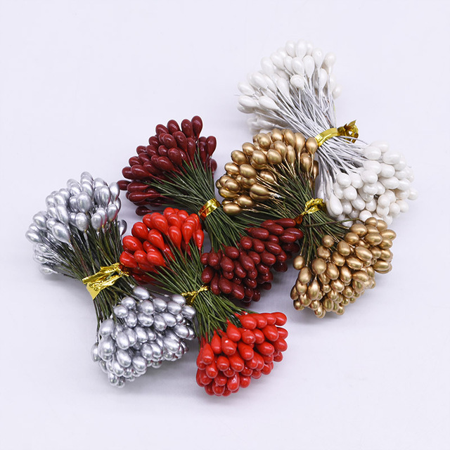 100 sztuk czerwonych sztucznych kwiatów 5mm - pręcik jagody do własnoręcznego tworzenia świątecznego wianka - dekoracje tortu weselnego - Wianko - 7