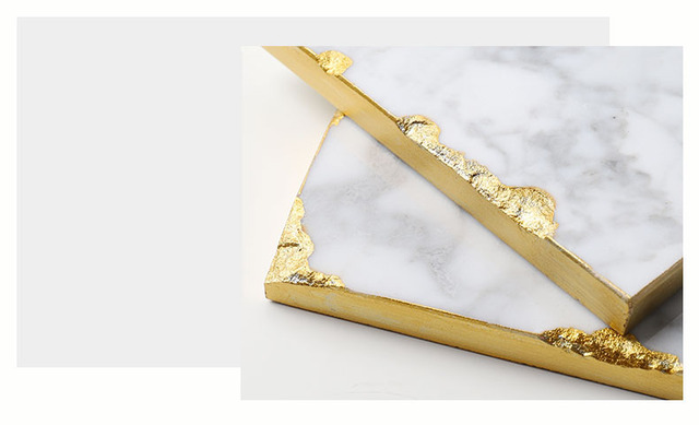 Kosmetyczna tacka do przechowywania biżuterii z marmuru, nowoczesny design z złotym brzegiem - Wianko - 13