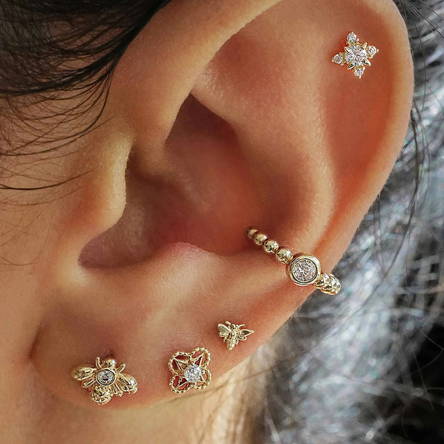Złoto-srebrne kolczyki w kształcie plastra miodu z małą pszczołą - biżuteria ucha typu Hoop ze srebrnymi koralikami CZ - Wianko - 11
