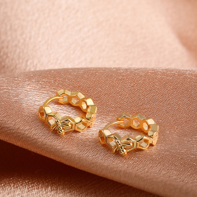 Złoto-srebrne kolczyki w kształcie plastra miodu z małą pszczołą - biżuteria ucha typu Hoop ze srebrnymi koralikami CZ - Wianko - 14