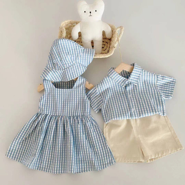 Zestaw jednakowych strojów rodzinnych dla dzieci - sukienka dla małych dziewczynek i garnitur dla chłopców w letnim stylu w kratkę - Wianko - 12