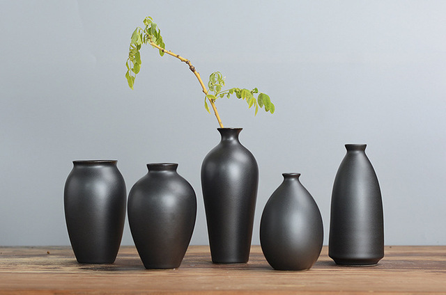 Ceramiczny mały wazon czarny prosty chiński nowoczesny Scandi dom akcesoria dekoracyjne - Wianko - 16