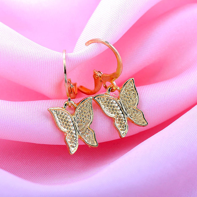 Elegancki, długi naszyjnik z motylem i kryształem, złocony srebrnym metallem - Wianko - 11
