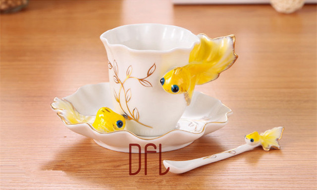Kubki do kawy i herbaty Goldfish z łyżeczkami i spodkami - kreatywna porcelana - Wianko - 7