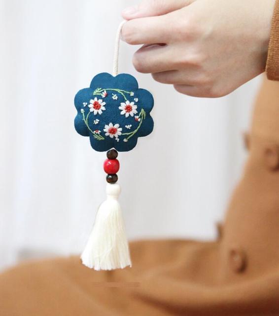 DIY haft Amulet saszetka Cross Stitch kluczowa torba - różowy breloczek etui naszyjnik dziewczęcy biżuteria na łańcuszku - Wianko - 7