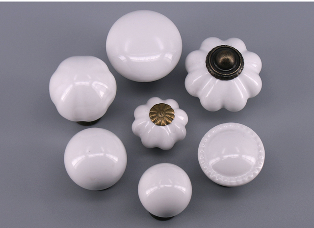 1PC ceramiczna biżuteria szkatułka z małymi białymi gałkami do szafek, szuflad i komód w sypialni i kuchni - Wianko - 1