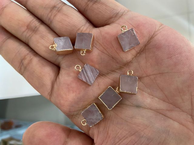 Wisiorek kwarc różowy amazonit - Geometryczny kamień naturalny w kształcie kwadratowym na wyrób biżuterii - Charms - DIY akcesoria lecznicze - Wianko - 12