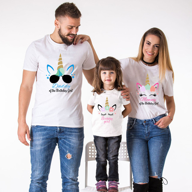 Pasujące ubrania rodzinne: koszulki dla ojca, matki, córki i syna z motywem jednorożca na urodziny, lato i party - Wianko - 2
