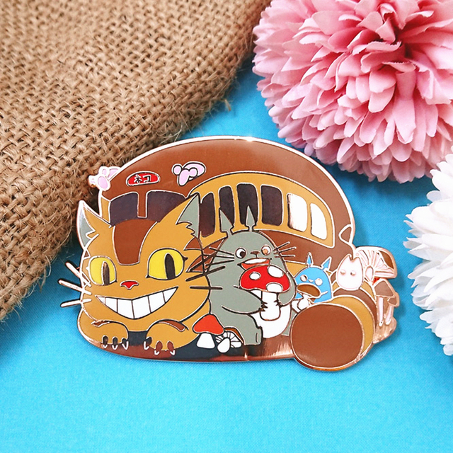 Twarda przypinka z emalii z motywem zwierząt kreskówkowych Totoro w stylu Kawaii oraz kotem i grzybami - broszka pastelowa z motywami Anime - Wianko - 2