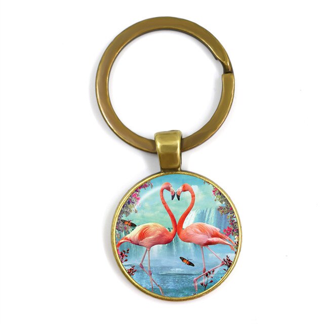 Modny breloczek na klucze z malowidłem flamingo, cabochonem i srebrnym uchwytem - Wianko - 2
