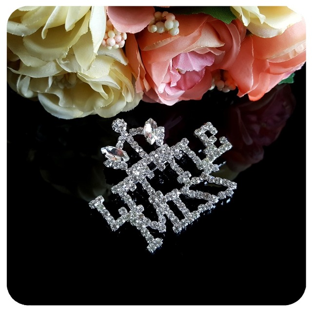 Fantastyczna broszka LITTLE MISS w stylu pins biżuterii - Wianko - 7